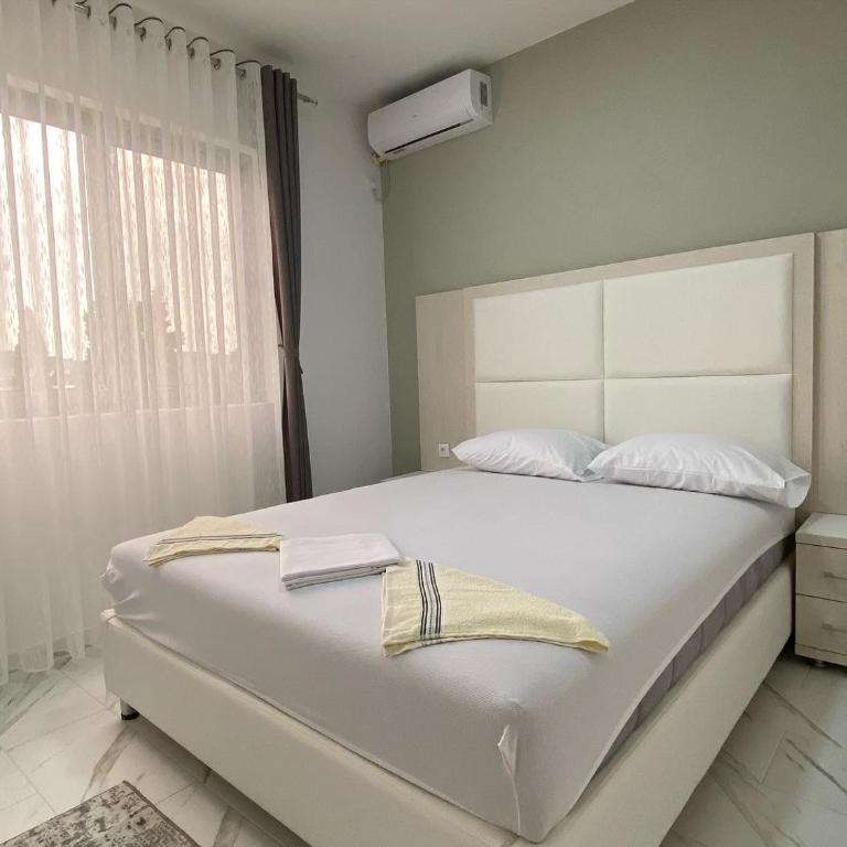 Maxhuri Apartments - Porodična Soba - 34