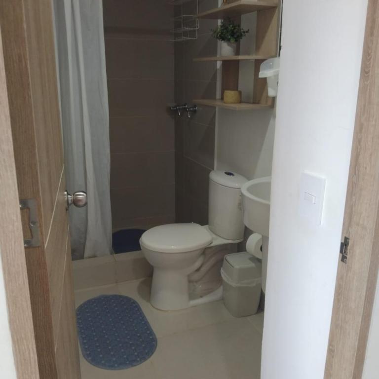 Apartamento con Piscina y Parqueadero cerca a Tayrona - Apartamento de 2 dormitorios con balcón - 10