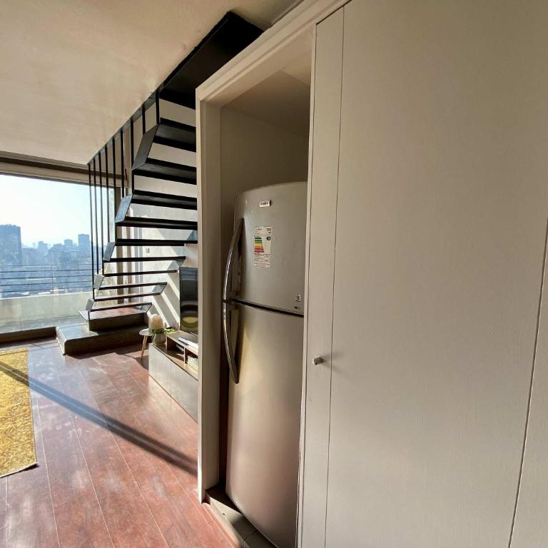 Modern Urban Loft - City Views - Loft - 3