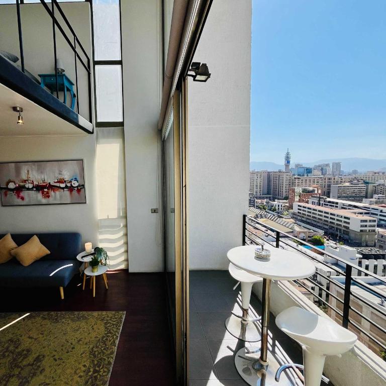 Modern Urban Loft - City Views - Loft - 10