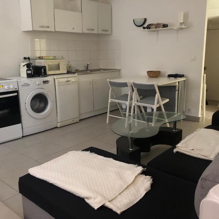 Au coeur du vieux Nice - Appartement 3 Chambres - 6