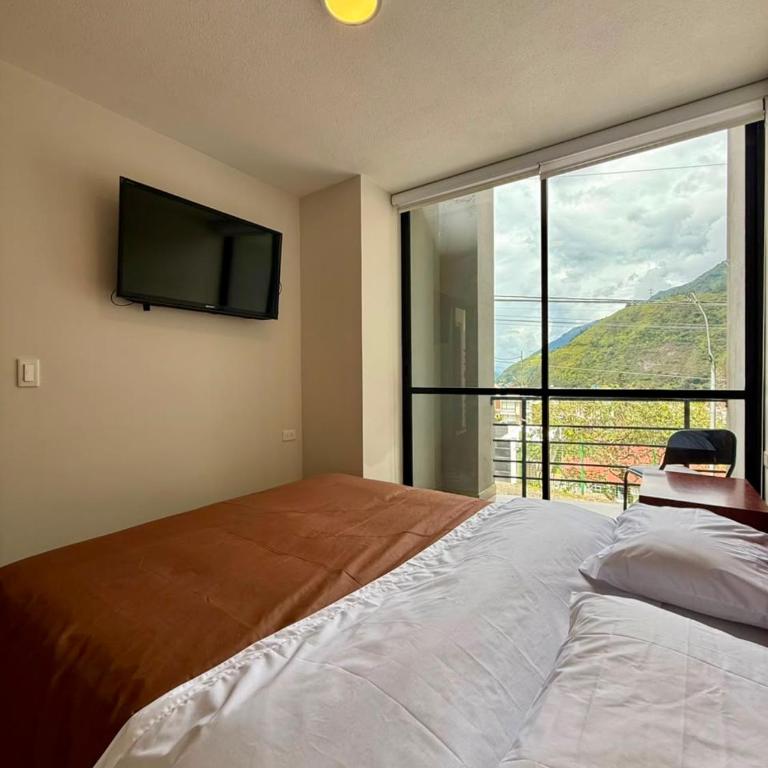 Casa Independiente Con Vista a la Montaña - Casa de 3 dormitorios - 5