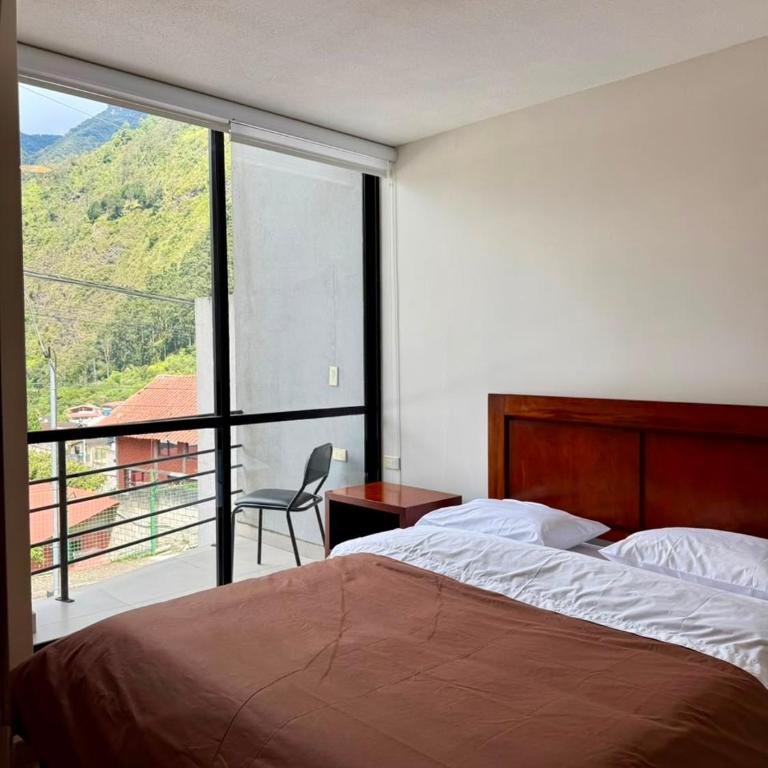 Casa Independiente Con Vista a la Montaña - Casa de 3 dormitorios - 14