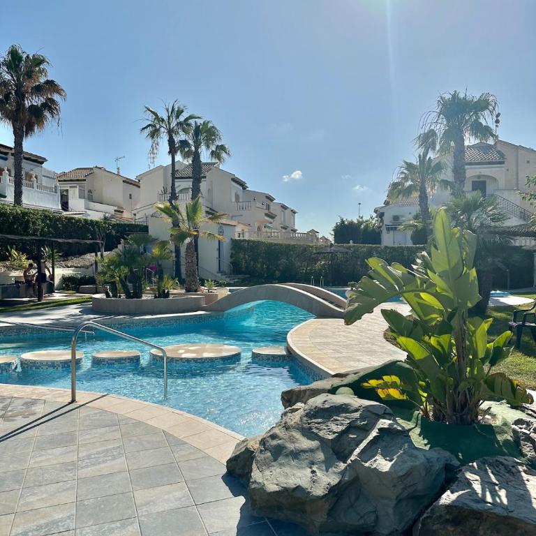 Villa Rosa in La Mata with a pool view - Casa de 2 dormitorios - 11