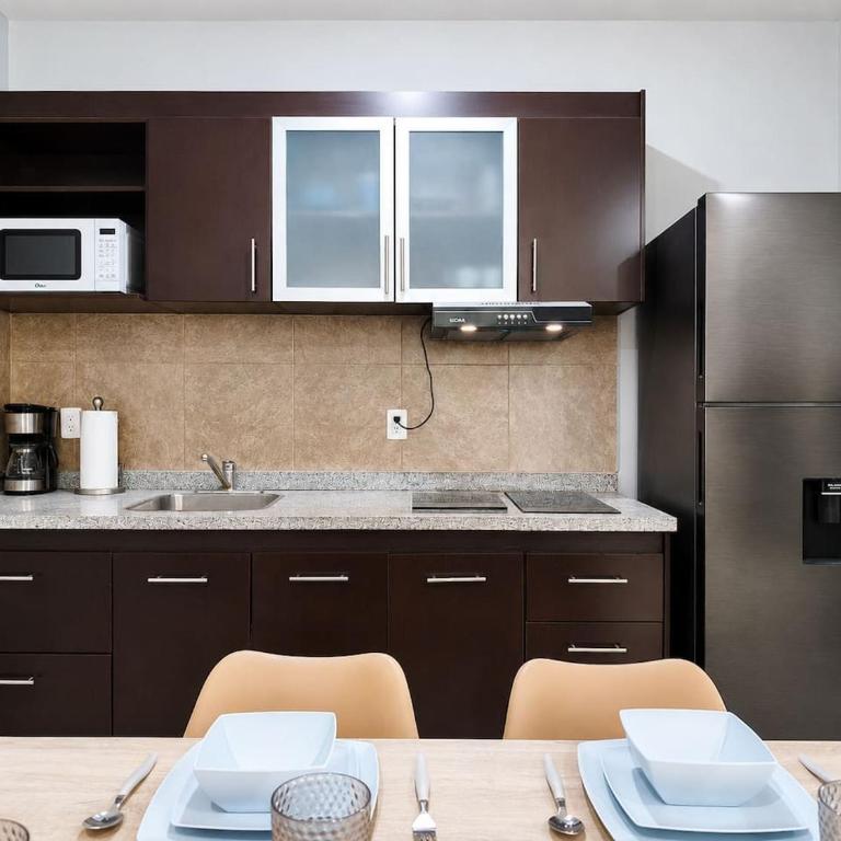 Quiet 2BR Haven with Worspace Surrounded by Nature - Apartamento - 6