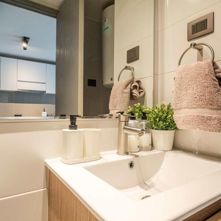 HOM I Wifi Calefaccion Centrico Confort Alameda - Apartamento - 14