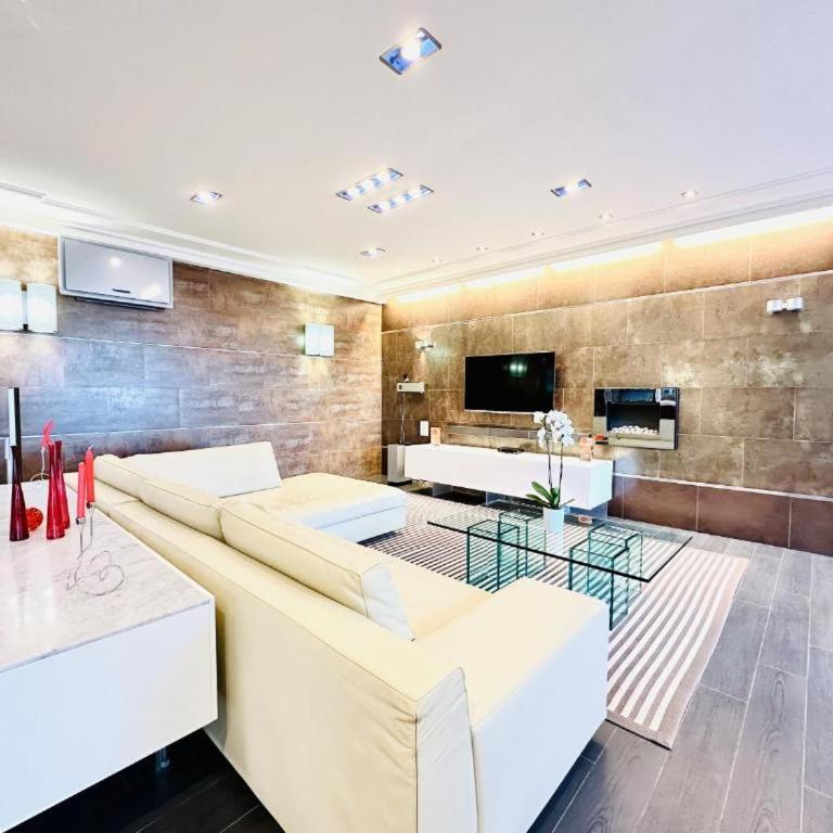 Exclusive Private Paradise on the Waterfront Calpe - Villa con piscina privada - 9