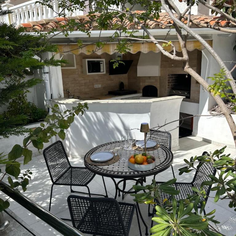 Beautiful villa with splendid view and private pool - Villa con piscina privada - 29
