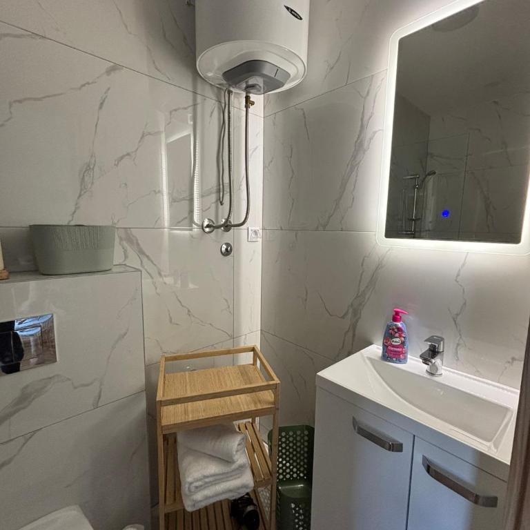 LIJA apartman Divcibare Mali Golubac - Apartman sa 1 Spavaćom Sobom - 10