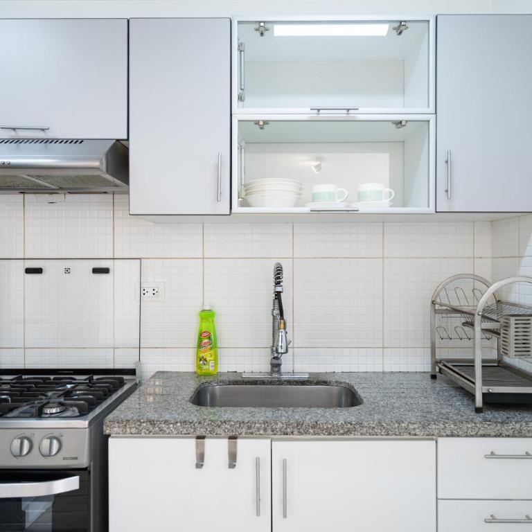Vancouver Apartments by Vibrant - Two-Bedroom Deluxe Apartment with Balcony - 9