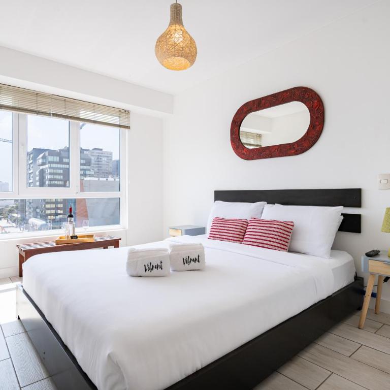 Vancouver Apartments by Vibrant - Two-Bedroom Deluxe Apartment with Balcony - 14