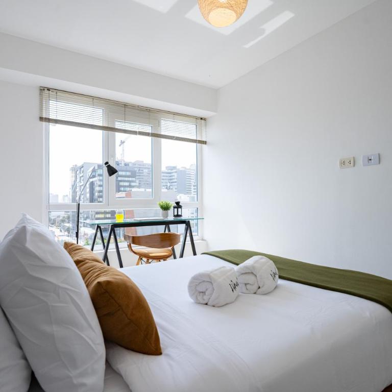 Vancouver Apartments by Vibrant - Two-Bedroom Deluxe Apartment with Balcony - 28