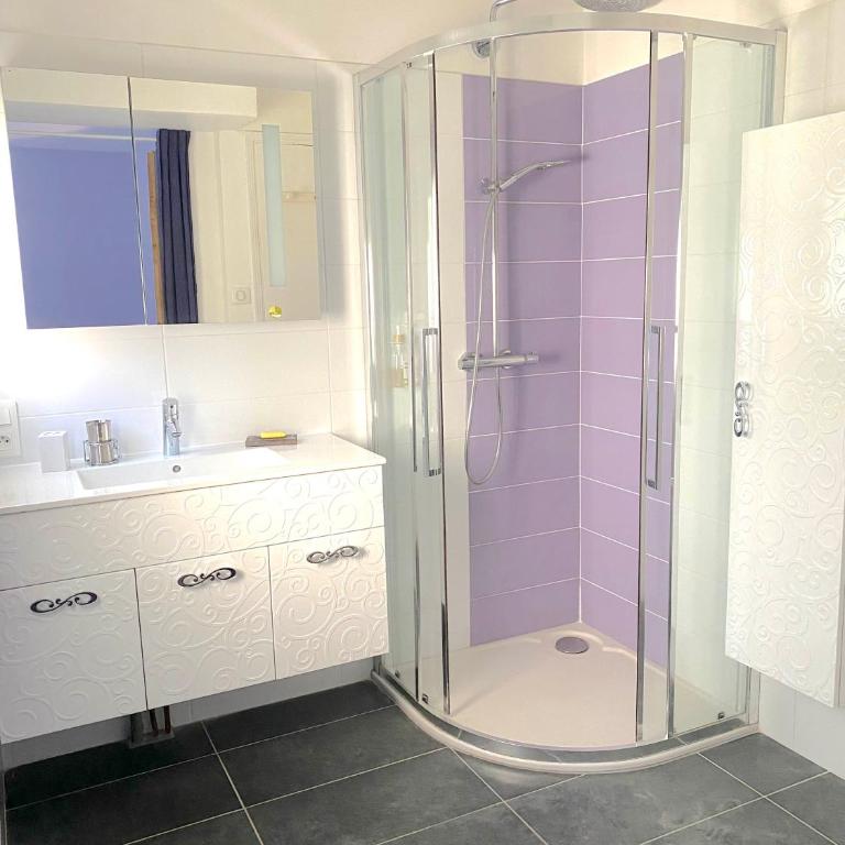 La Cachette d Oona, Chambres d hôtes au calme - Chambre Double avec Salle de Bains Privative - 12