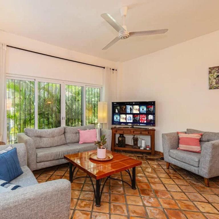 Charming Hideaway in Romantic PV - Two-Bedroom Apartment - 11