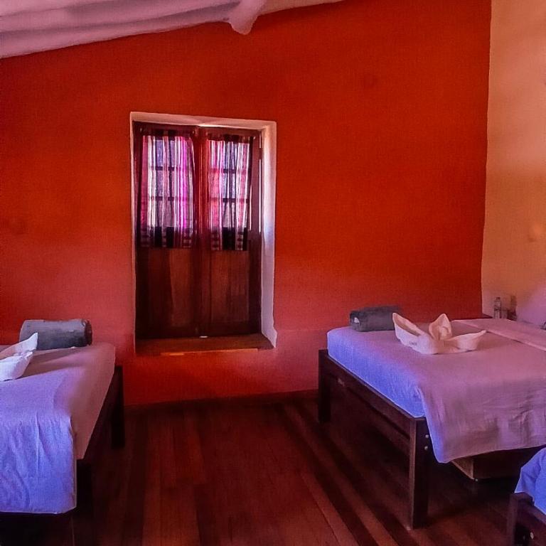Loki Cusco - Deluxe Quadruple Room - 10