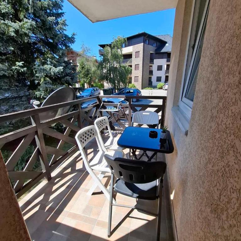 Frida cozy central stay with garden view 2 - Appartement 1 Chambre - 4
