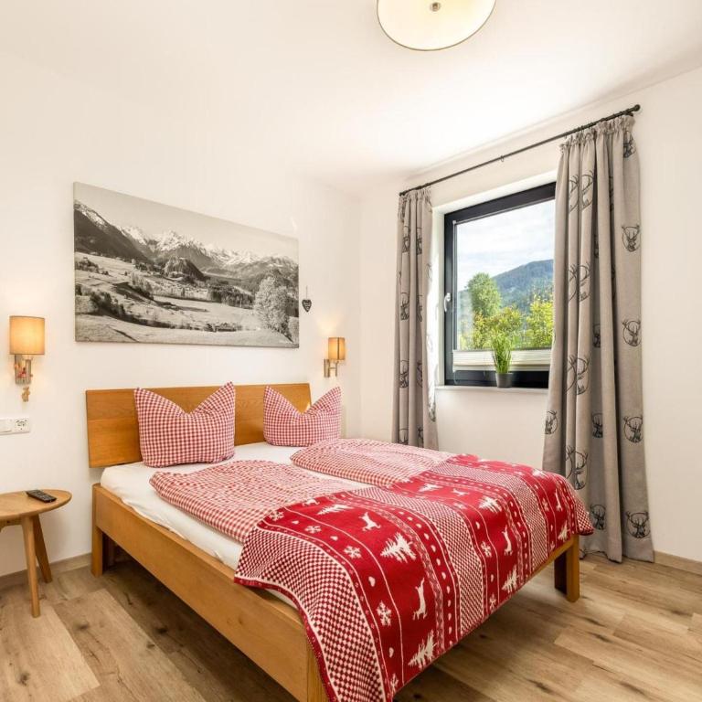 Chalet Alpenzauber mit beheiztem Pool, Inzell - Chalet mit 3 Schlafzimmern - 5