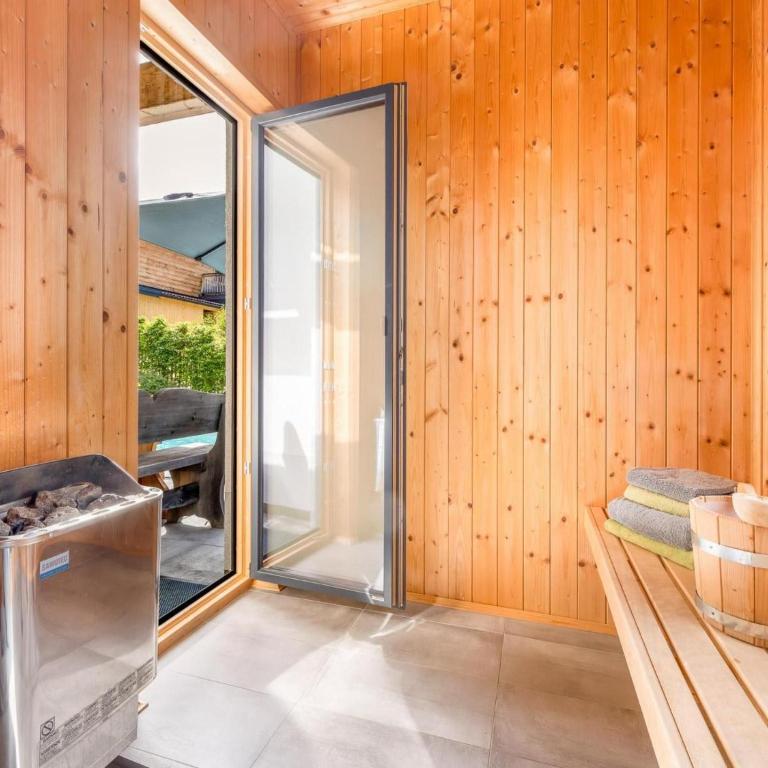 Chalet Alpenzauber mit beheiztem Pool, Inzell - Chalet mit 3 Schlafzimmern - 4