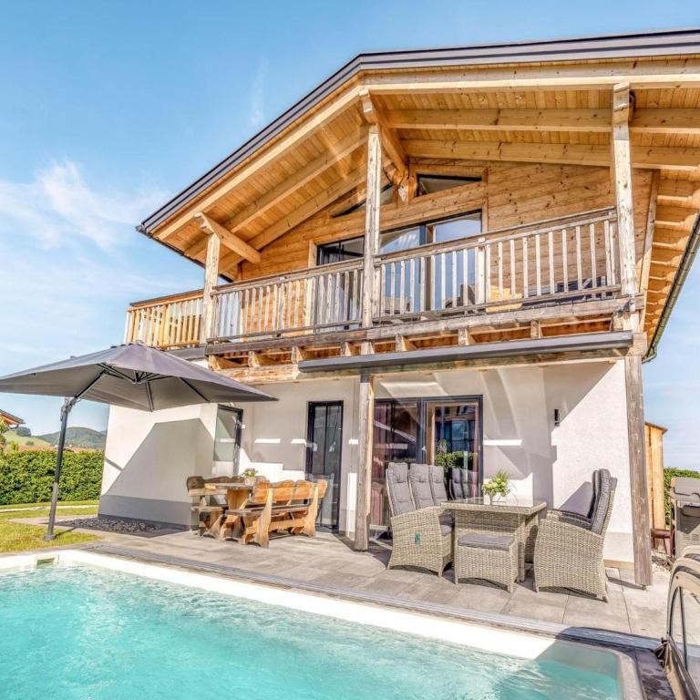 Chalet Alpenzauber mit beheiztem Pool, Inzell - Chalet mit 3 Schlafzimmern - 2