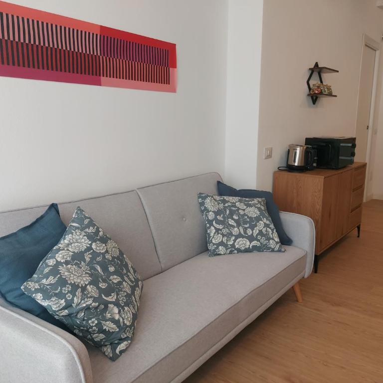 Mongitzu Loft - One-Bedroom Apartment - 16