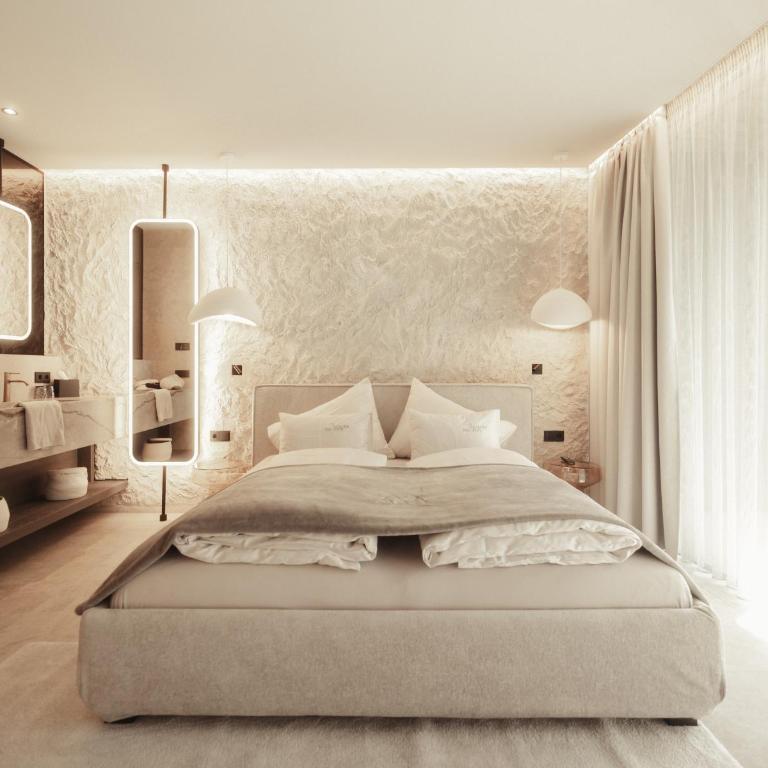 My Mountain Moments - Adults Only 12 plus - Suite with Mountain View - 6