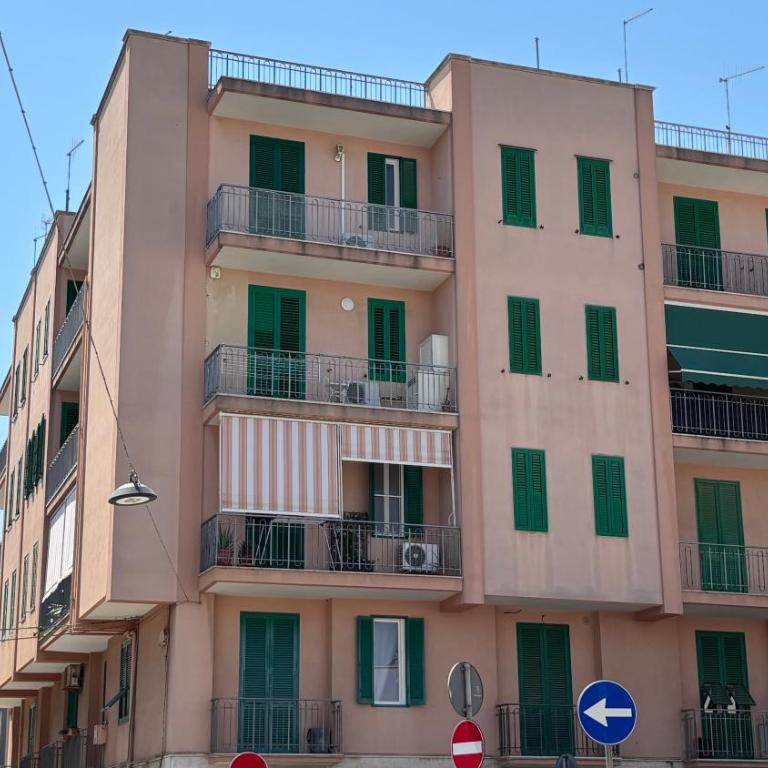 Apulia 24 - Guest House - Appartamento con 3 Camere da Letto - 2