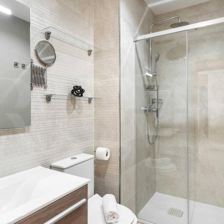 Lovely duplex near city center - Apartamento de 3 dormitorios - 5