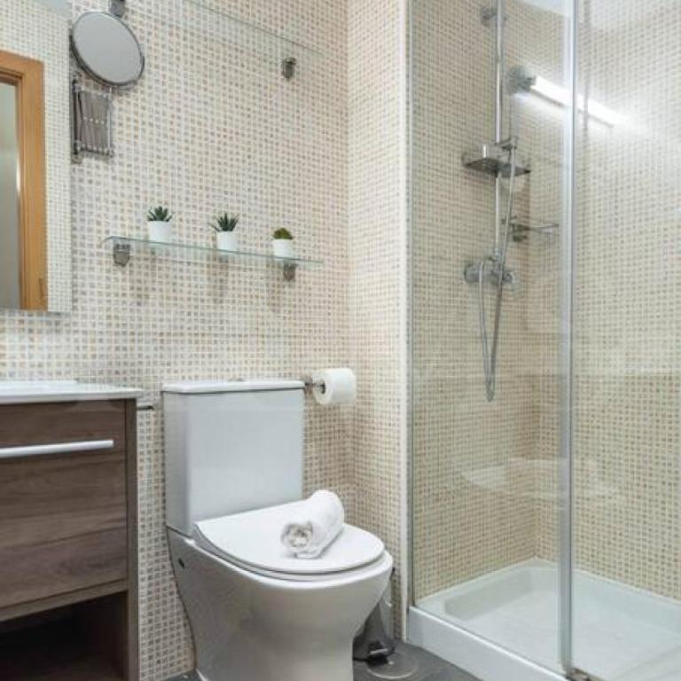 Lovely duplex near city center - Apartamento de 3 dormitorios - 11