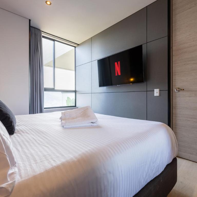24th Floor Skyline Views in Poblado with AC and Fast WiFi - Apartamento de 1 dormitorio - 15