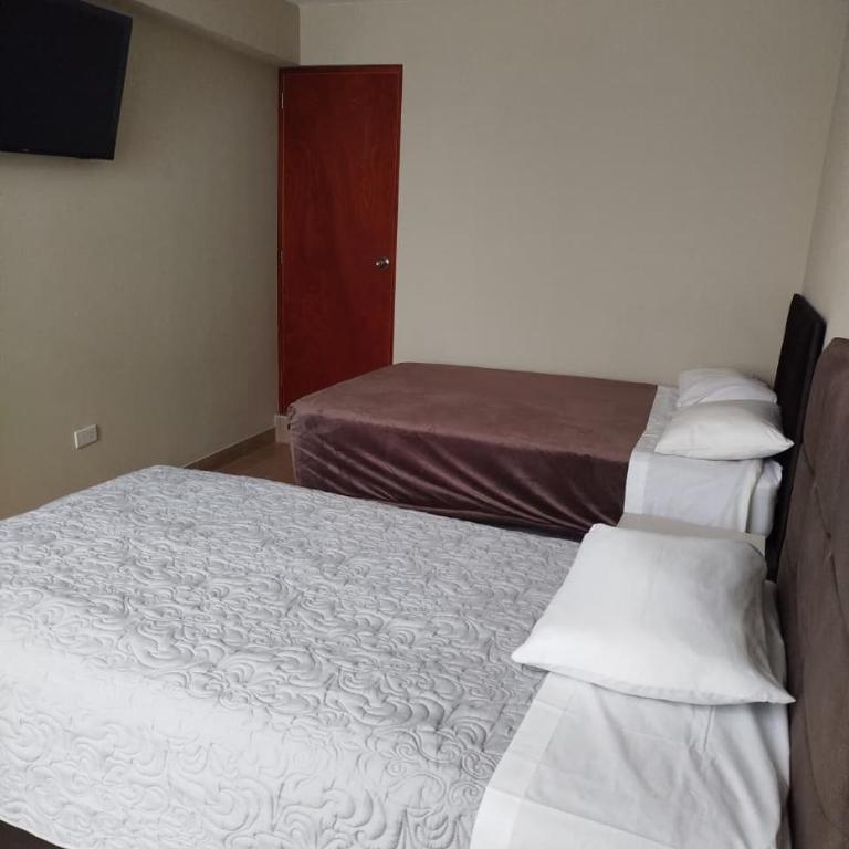 Hotel Rodilla - Standard Triple Room - 1