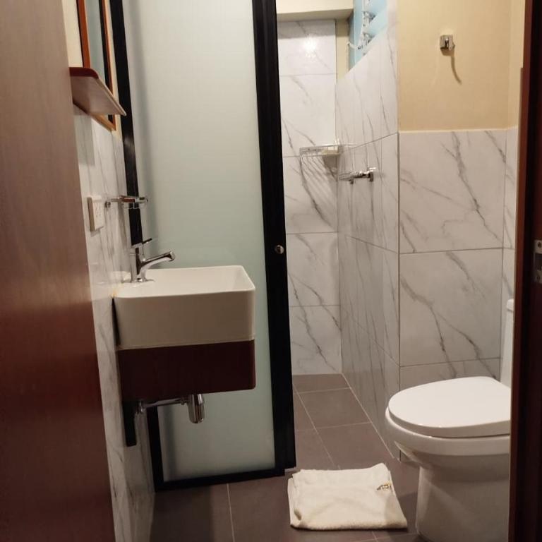 Hotel Rodilla - Standard Triple Room - 4