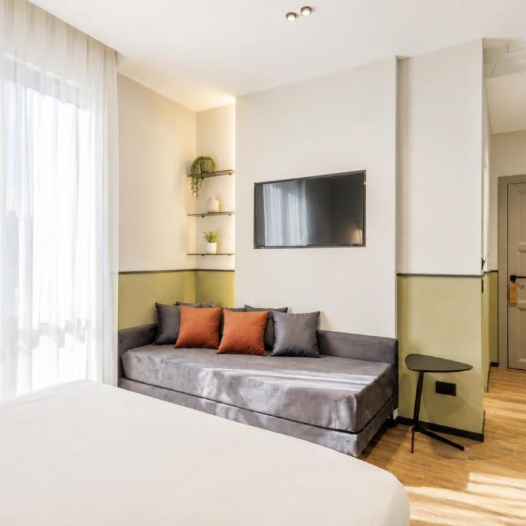 MaHena SUITES PLEBISCITO - Dreibettzimmer mit Balkon - 9