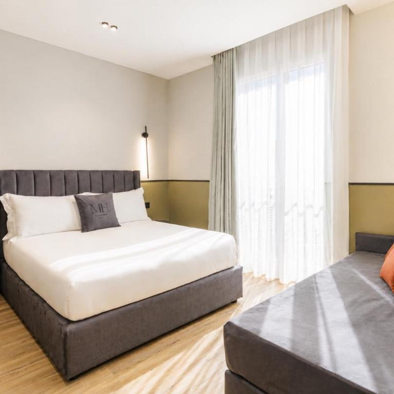 MaHena SUITES PLEBISCITO - Dreibettzimmer mit Balkon - 5