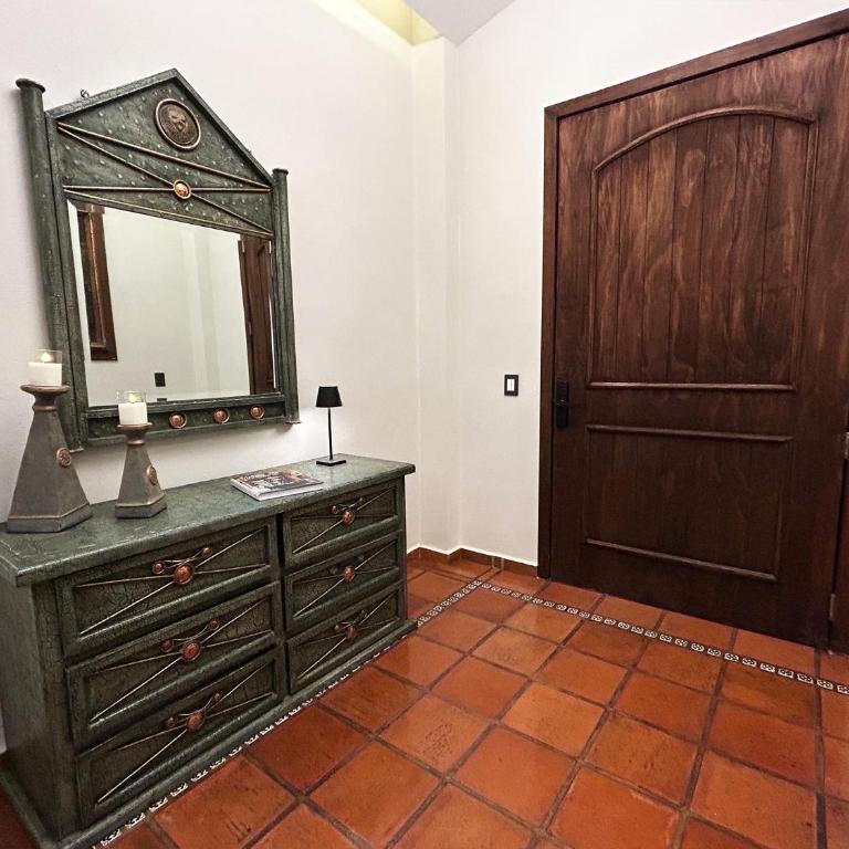 Hacienda Casa Grande - Deluxe Suite - 3