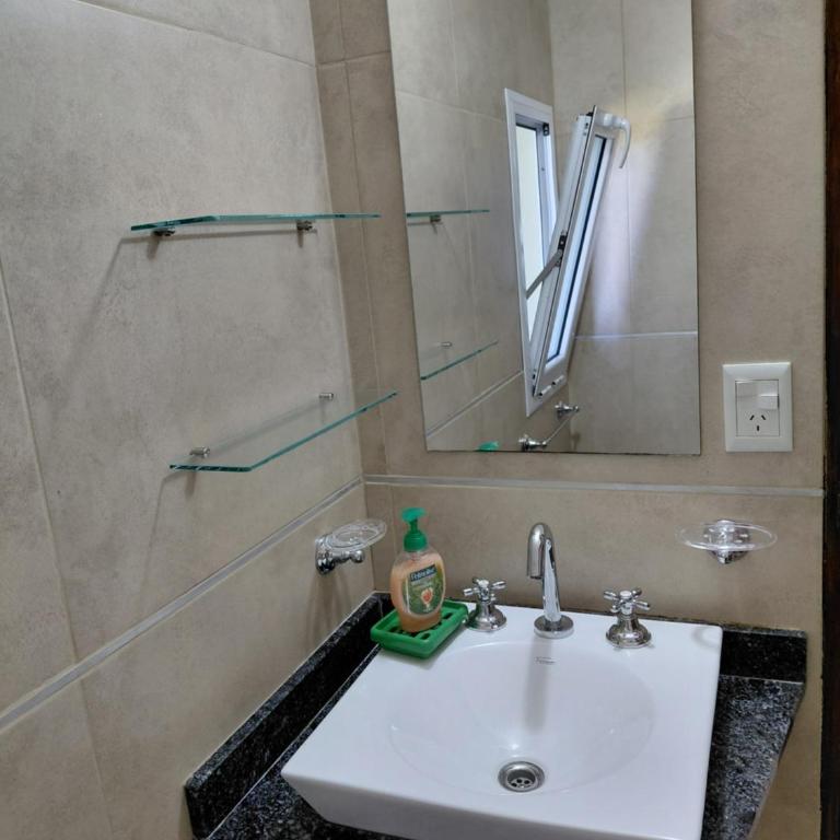 Edificio Yana 93-Departamento 1º calidad con cochera cerrada - Apartamento de 2 dormitorios - 7