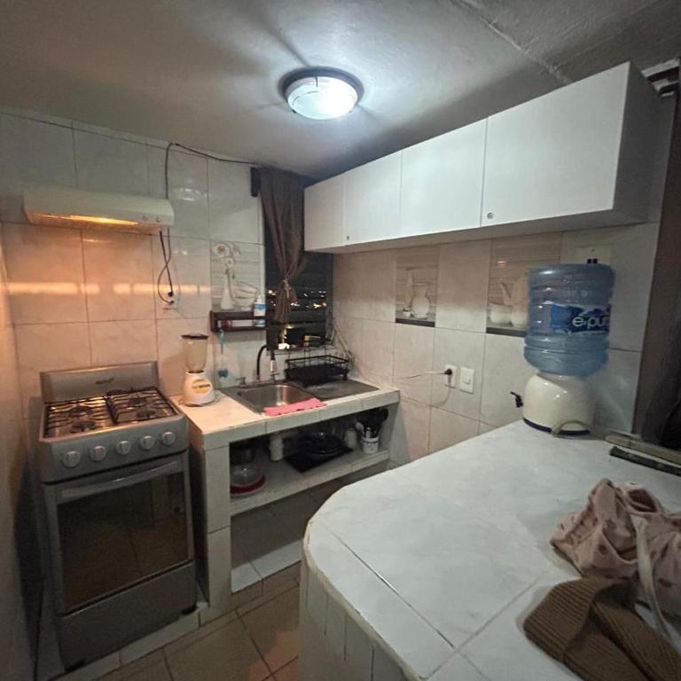 Departamento para 2 personas, SERCA tren ligero sur - One-Bedroom Apartment - 12