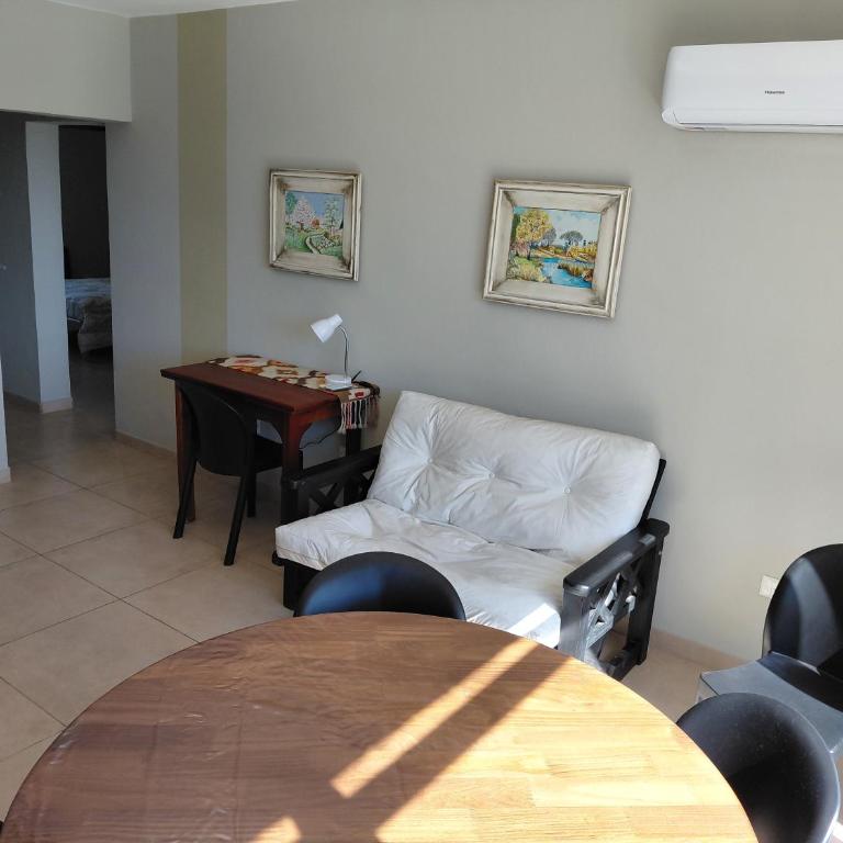 Edificio Yana 93-Departamento 1º calidad con cochera cerrada - Apartamento de 2 dormitorios - 27
