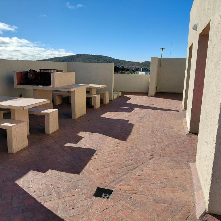 Edificio Yana 93-Departamento 1º calidad con cochera cerrada - Apartamento de 2 dormitorios - 31