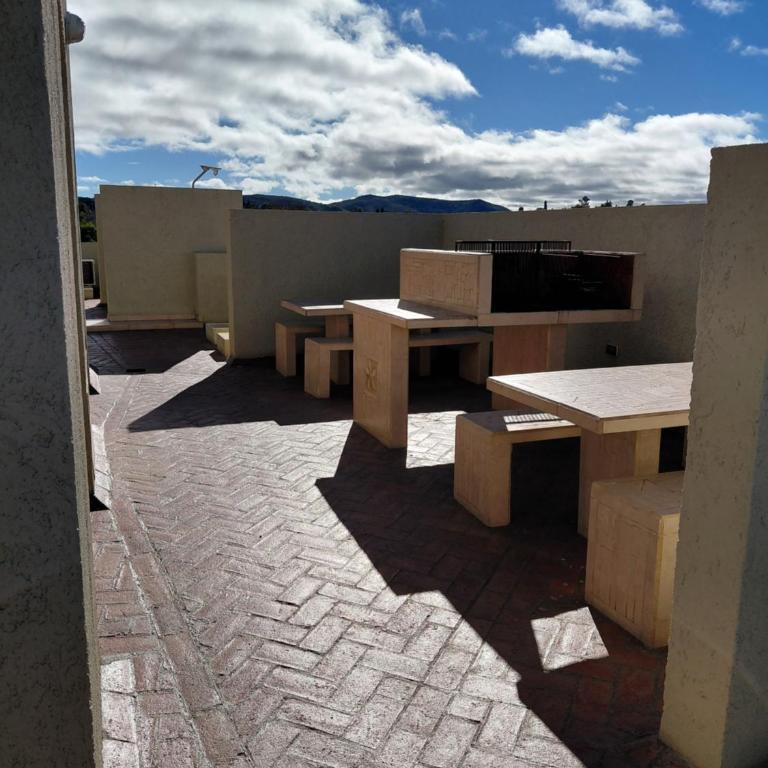 Edificio Yana 93-Departamento 1º calidad con cochera cerrada - Apartamento de 2 dormitorios - 47