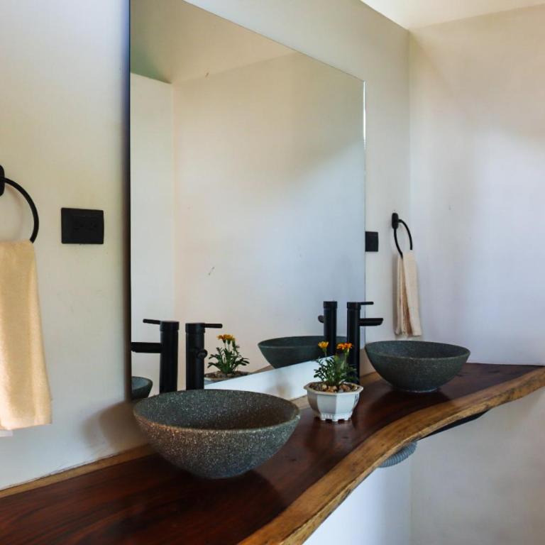 Tribu Hostal - Bed in 6-Bed Mixed Dormitory Room - 5