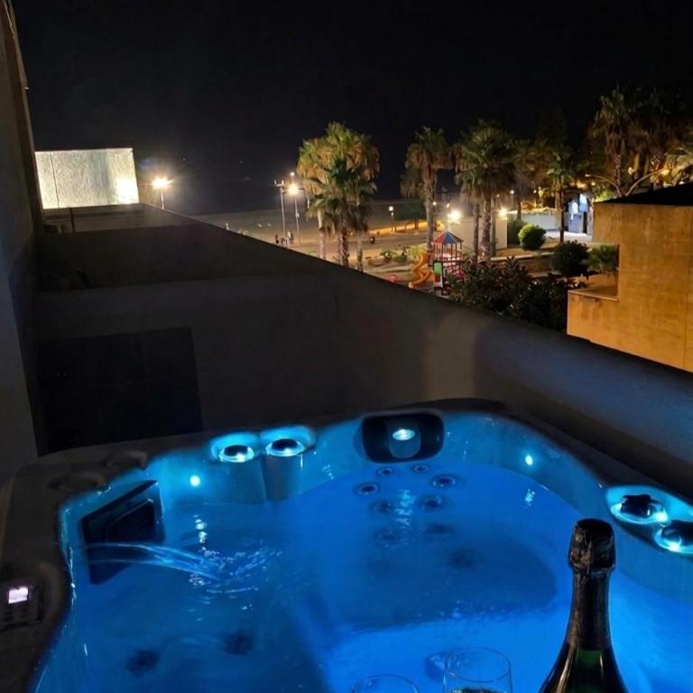 MARE e Terra Holiday fronte mare - Studio with Spa Bath - 5
