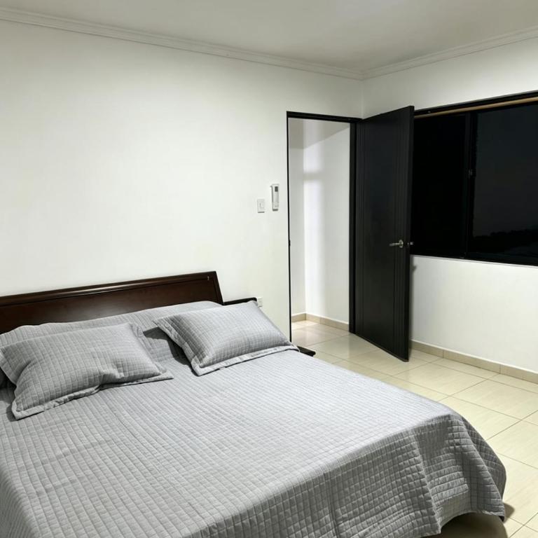Moderno, comodo y con aire acondicionado en Yopal - Apartamento de 2 dormitorios - 5