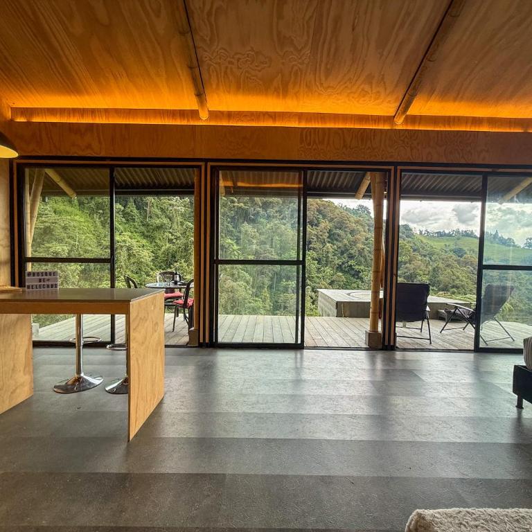 Glamping Bosque de helechos, privacidad y cercanía - Superior Chalet - 4