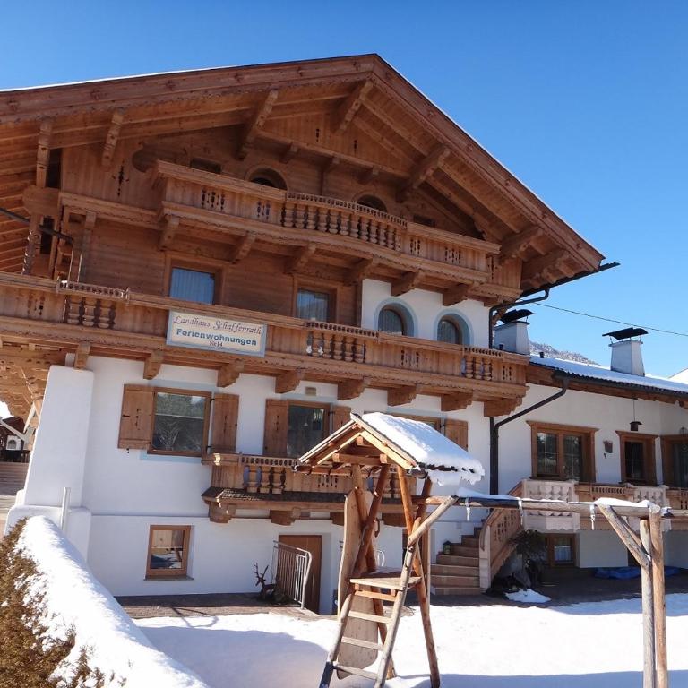 Ferienwohnung Schaffenrath - Apartment mit Blick auf die Berge - 1
