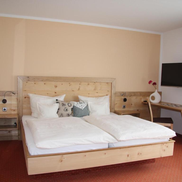 Landhaus Seehof - Doppelzimmer mit Balkon - 2