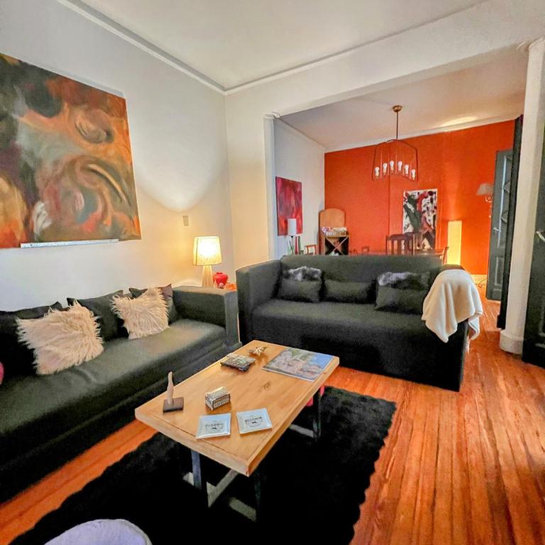 Departamento frontal con balcones 3 dormitorios - Three-Bedroom Apartment - 6