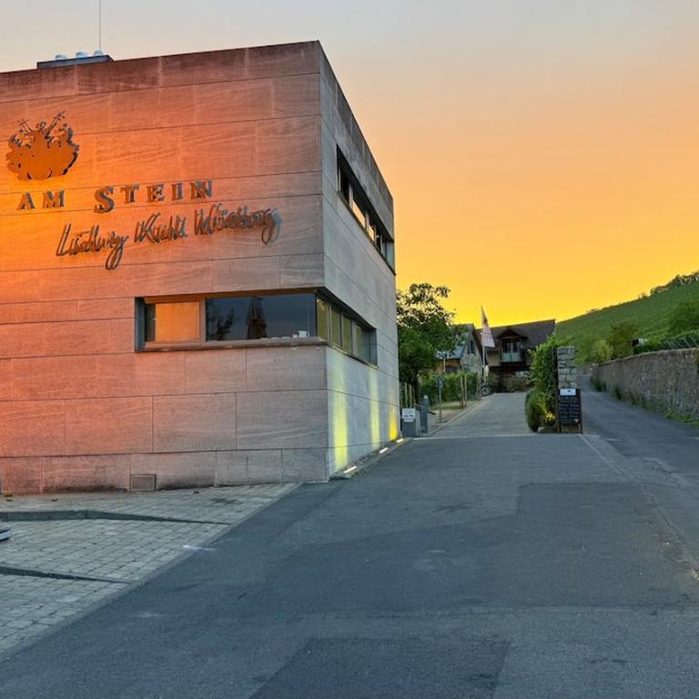 Stay 27 - Modern design studio in Würzburg - Apartment mit 1 Schlafzimmer - 24
