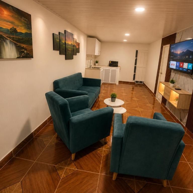 Casa campestre con parqueo villa eliana - Apartamento de 2 dormitorios - 4