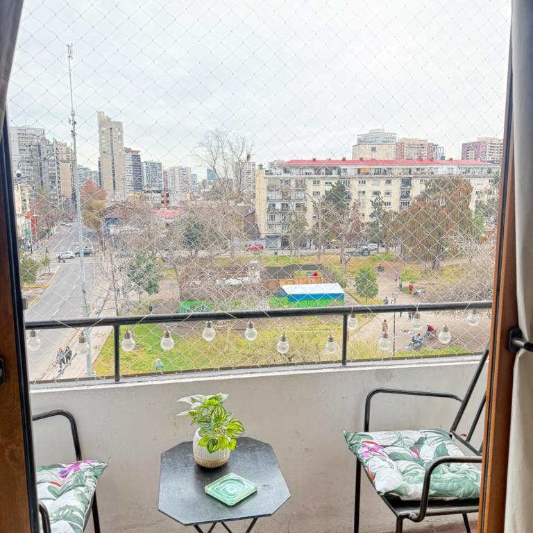 Acogedor frente al parque, 1 cuadra el metro - Two-Bedroom Apartment - 10