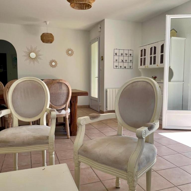 L'échappée - 3 bedrooms - Parking - Garden & Barbecue - Three-Bedroom House - 8